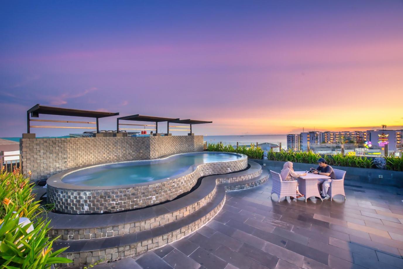 J Icon Hip Hotel Balikpapan  Exteriér fotografie