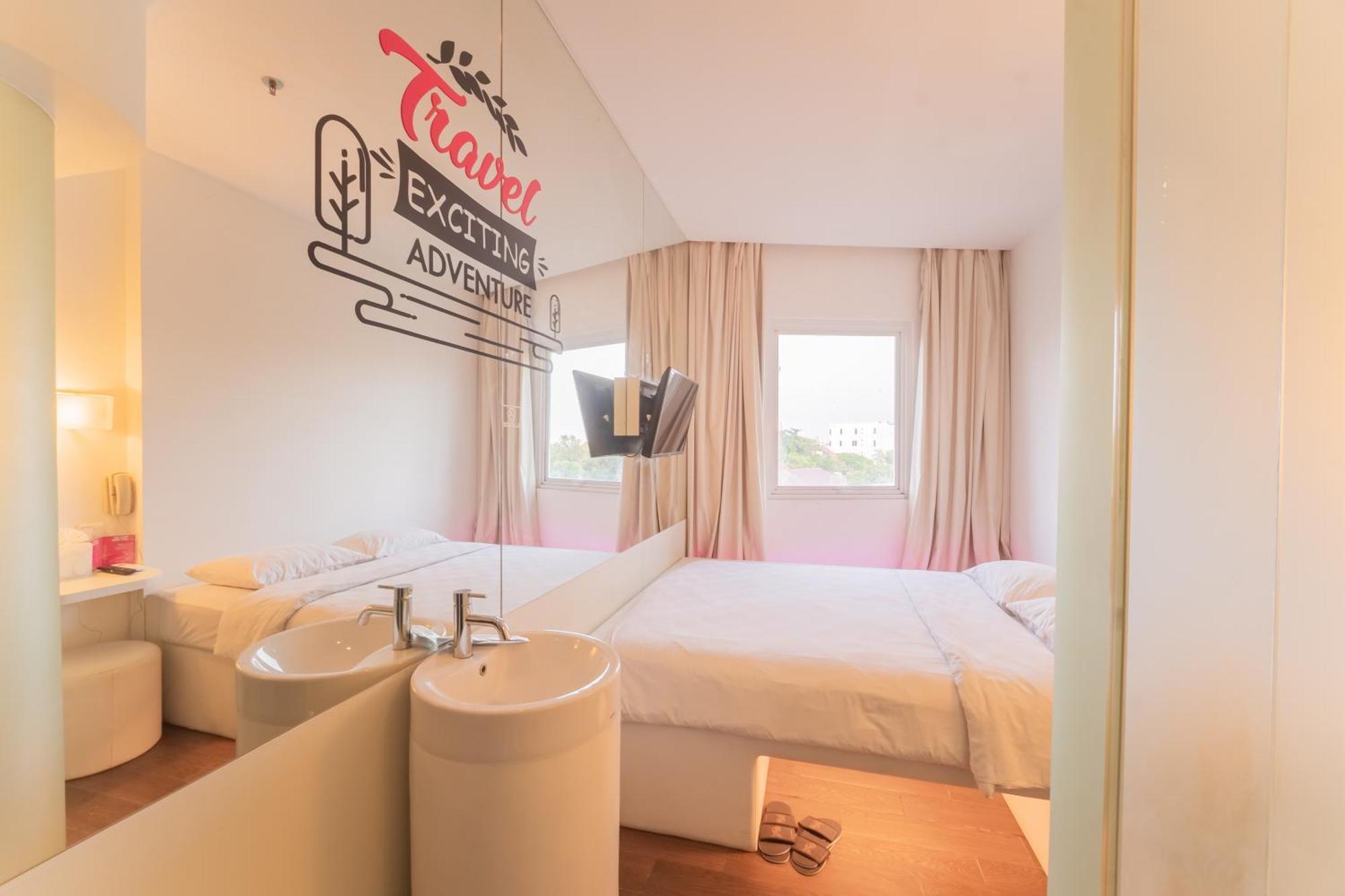 J Icon Hip Hotel Balikpapan  Exteriér fotografie